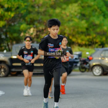 Runner Photo 3799453