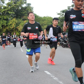Runner Photo 3799474
