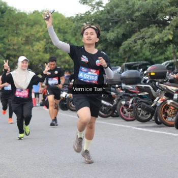 Runner Photo 3799478