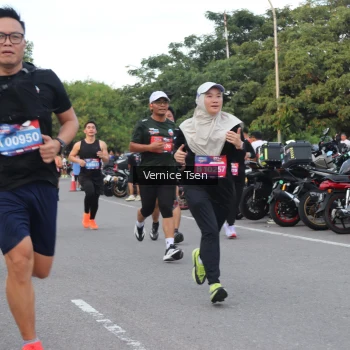 Runner Photo 3799524