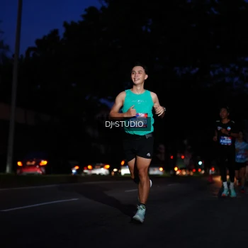 Runner Photo 3799591