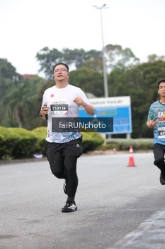 Runner Photo 3799614