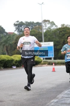 Runner Photo 3799697