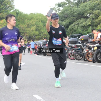 Runner Photo 3799742