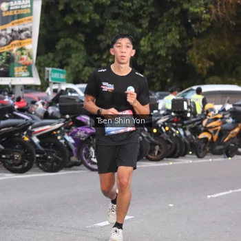 Runner Photo 3799751