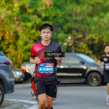 Runner Photo 3799762