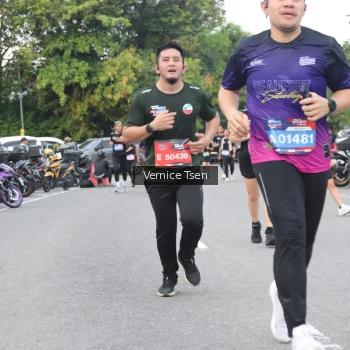 Runner Photo 3799804