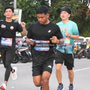 Runner Photo 3799853