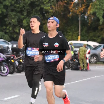 Runner Photo 3799930