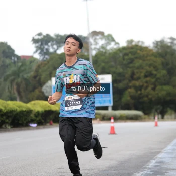 Runner Photo 3799937