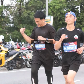 Runner Photo 3799945
