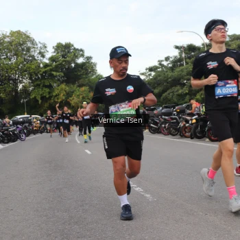 Runner Photo 3799983