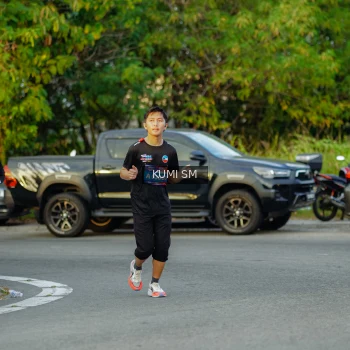 Runner Photo 3800002