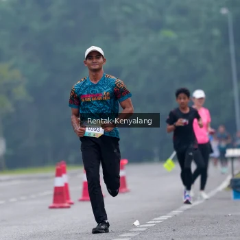 Runner Photo 3800010