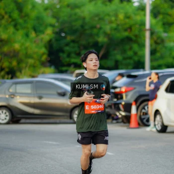 Runner Photo 3800017