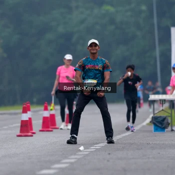Runner Photo 3800019
