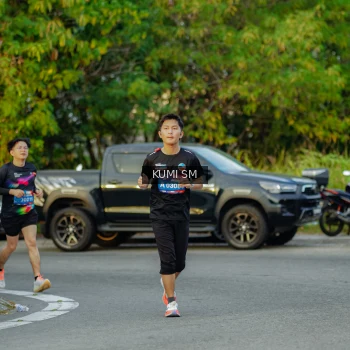 Runner Photo 3800020