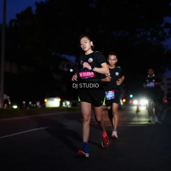 Runner Photo 3800022