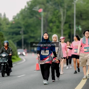 Runner Photo 3800041