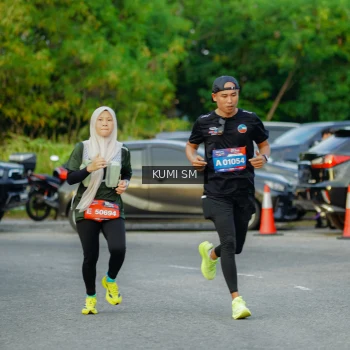 Runner Photo 3800042