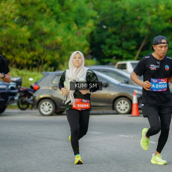 Runner Photo 3800044