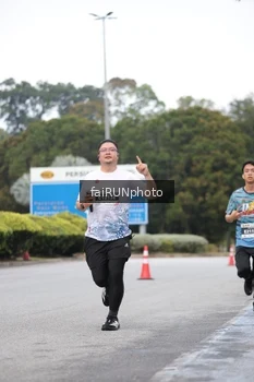 Runner Photo 3800086