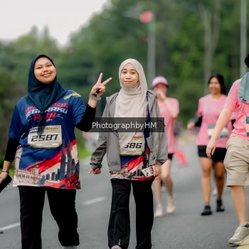 Runner Photo 3800090