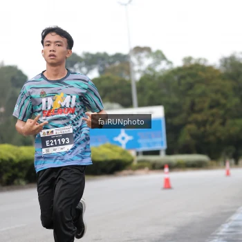 Runner Photo 3800097