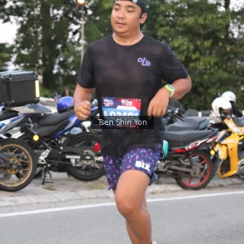 Runner Photo 3800101