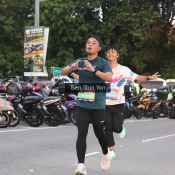Runner Photo 3800121