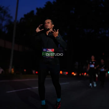 Runner Photo 3800159