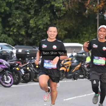 Runner Photo 3800178