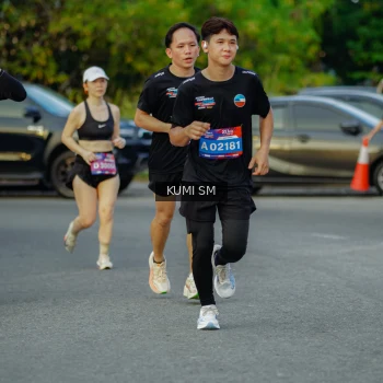Runner Photo 3800201