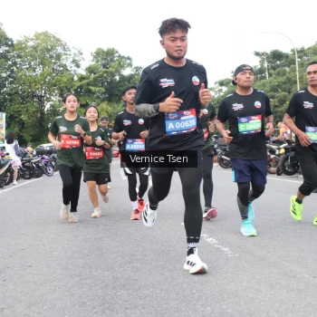 Runner Photo 3800236