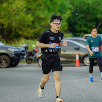 Runner Photo 3800293