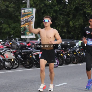 Runner Photo 3800305