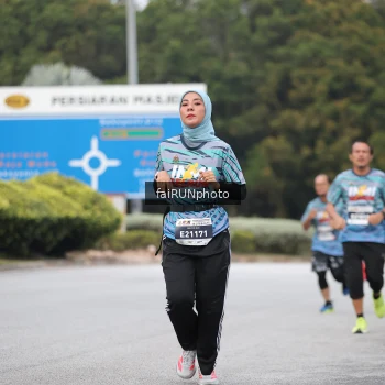 Runner Photo 3800359