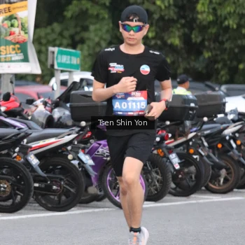Runner Photo 3800386
