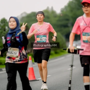 Runner Photo 3800549