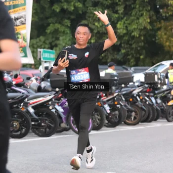 Runner Photo 3800564