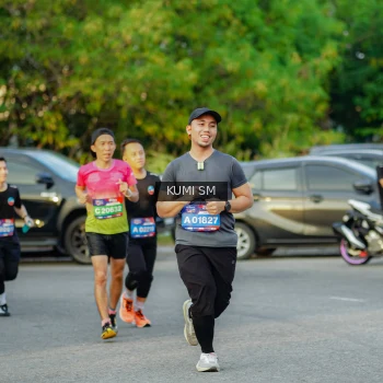 Runner Photo 3800599