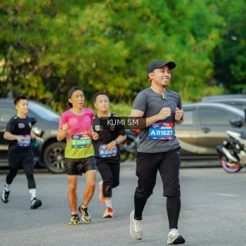 Runner Photo 3800601