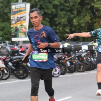 Runner Photo 3800687