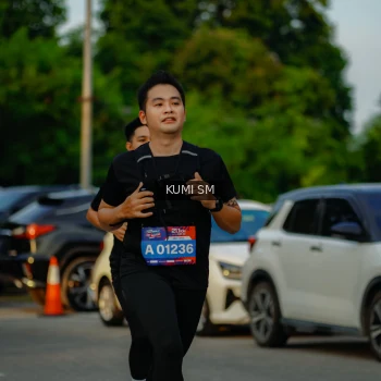 Runner Photo 3800713