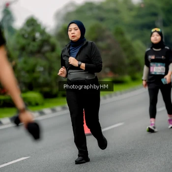 Runner Photo 3800790