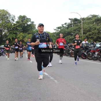 Runner Photo 3800826
