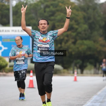 Runner Photo 3800835