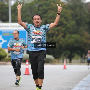 Runner Photo 3800849