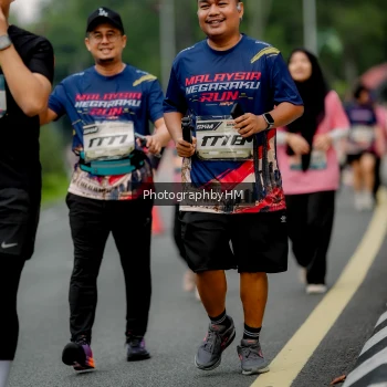 Runner Photo 3800877