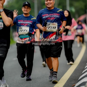 Runner Photo 3800880